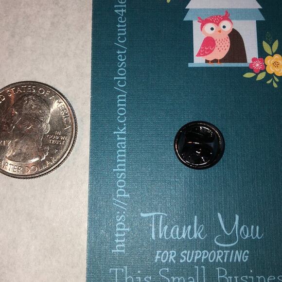 Girl Boss Pin Brooch - Picture 2 of 2